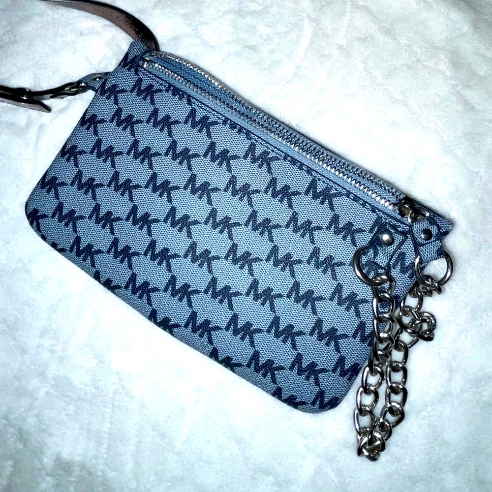 MK Fanny Bag - Picture 3 of 5